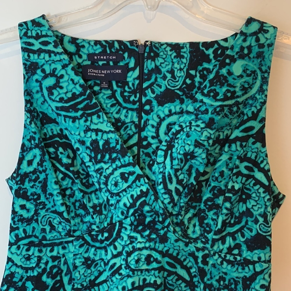 Jones New York Signature, Batik sundress, Size 6 - PRICE REDUCED‎ - Picture 4 of 6